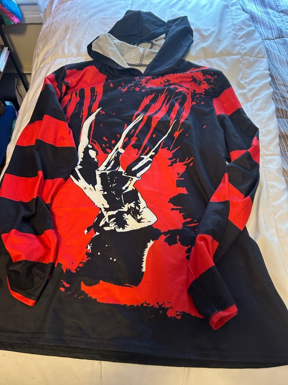 Men's Black & Red Graphic Hooded Sweater